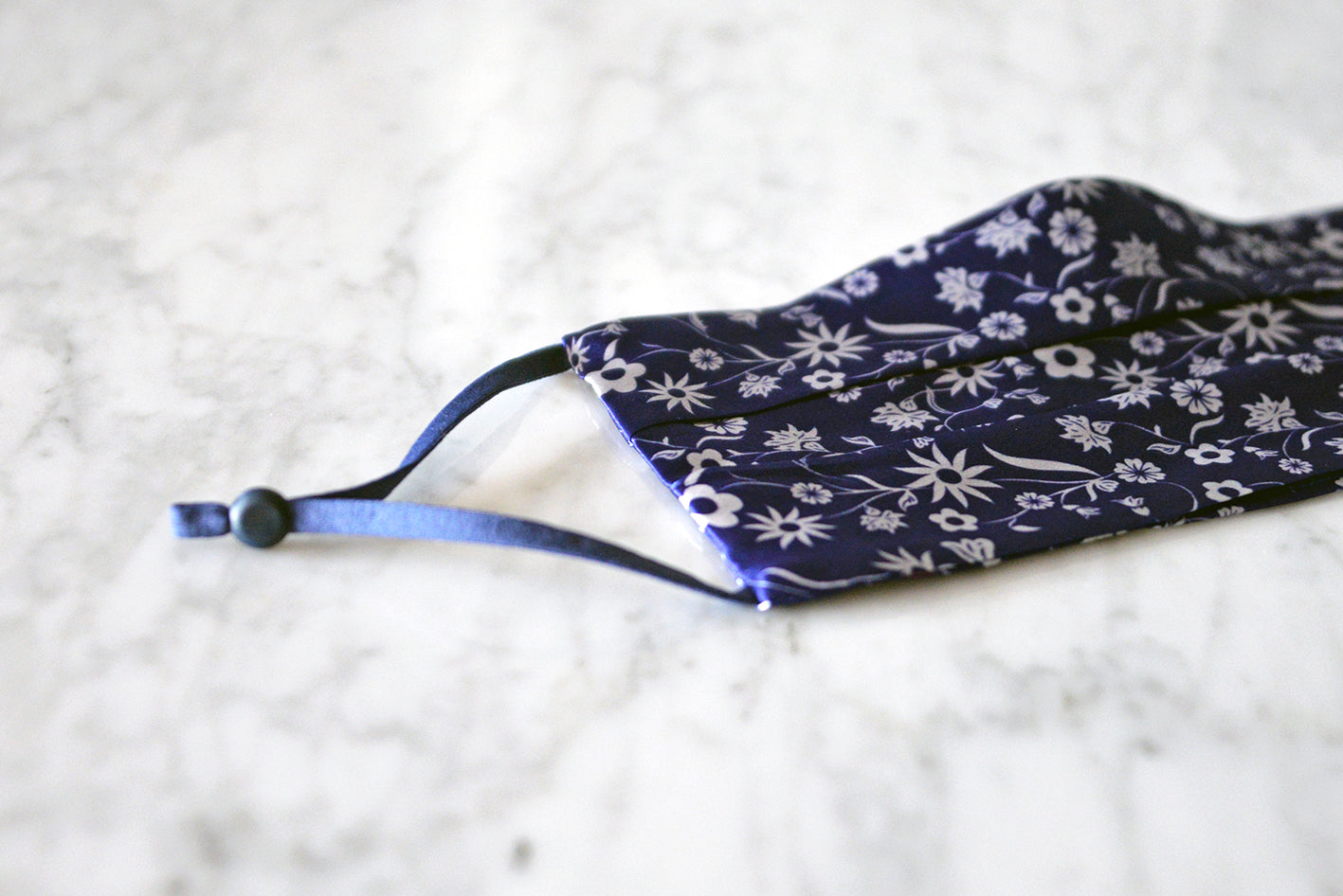 LITTLE WING Silk Face Mask